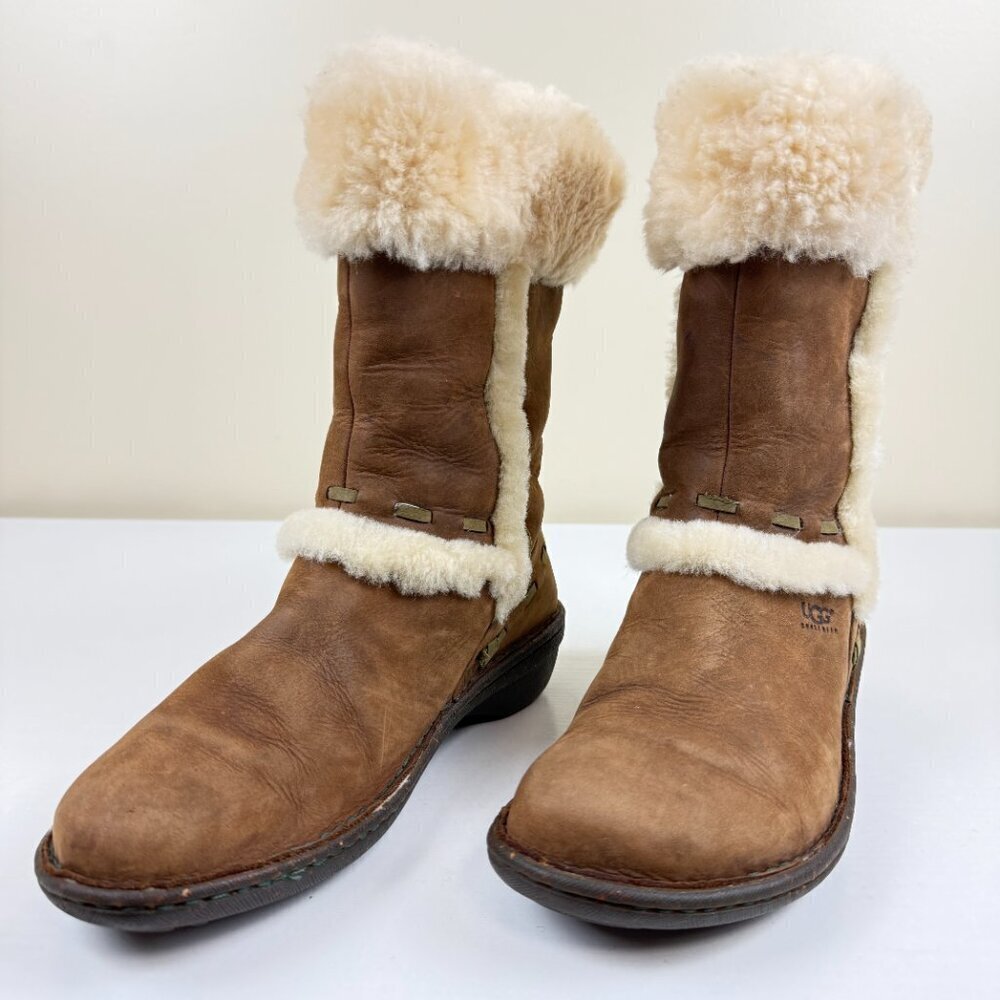 EUC UGG Elijo Brown Shearling Boots S/N 5137